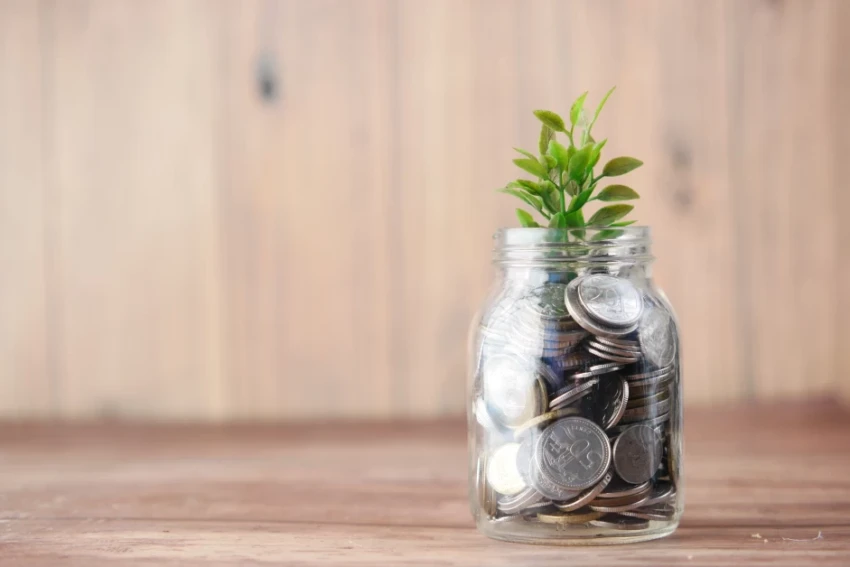 how to invest in private money