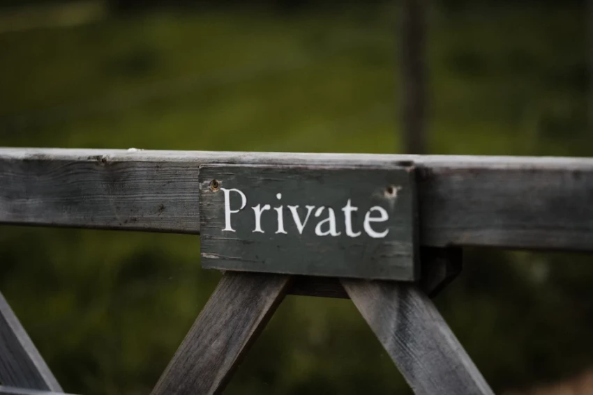 how to invest in private money